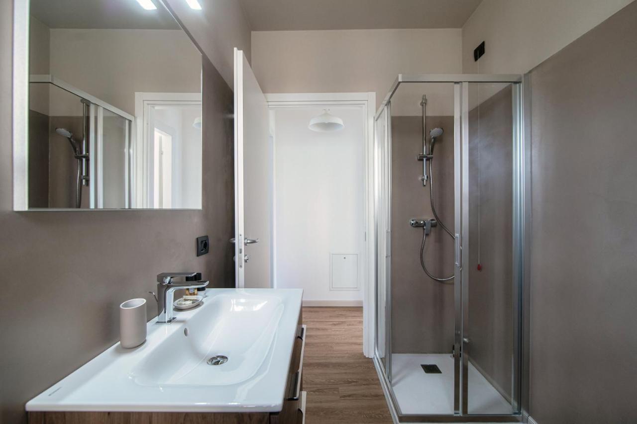 The View Apartment 2 Беладжо Екстериор снимка